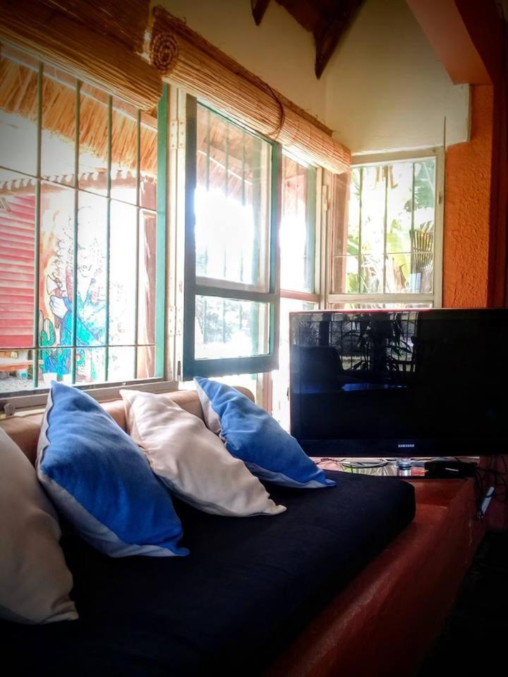 Hostel El Nagual Пунта Дел Диабло Екстериор снимка